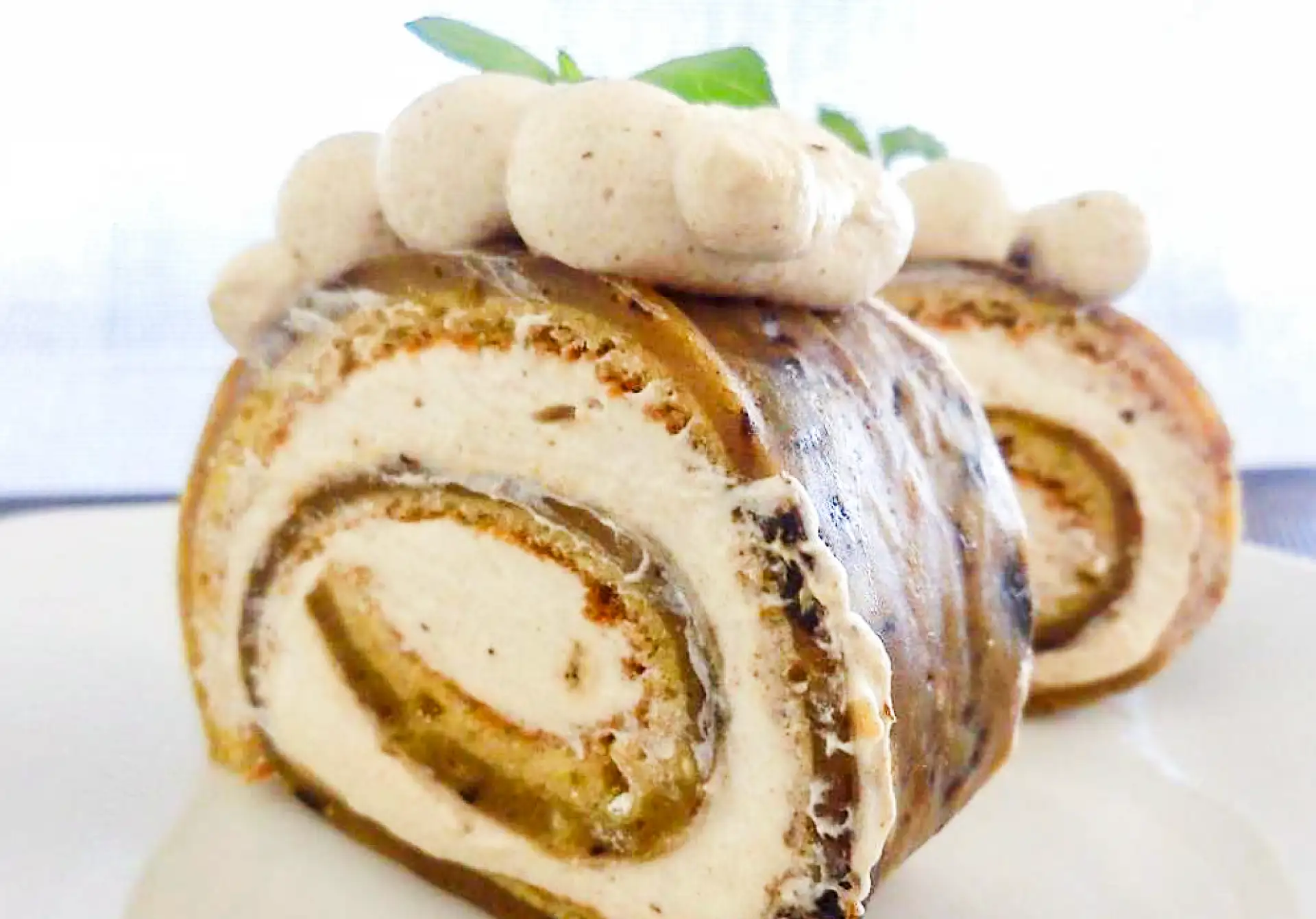 Black Garlic Roll